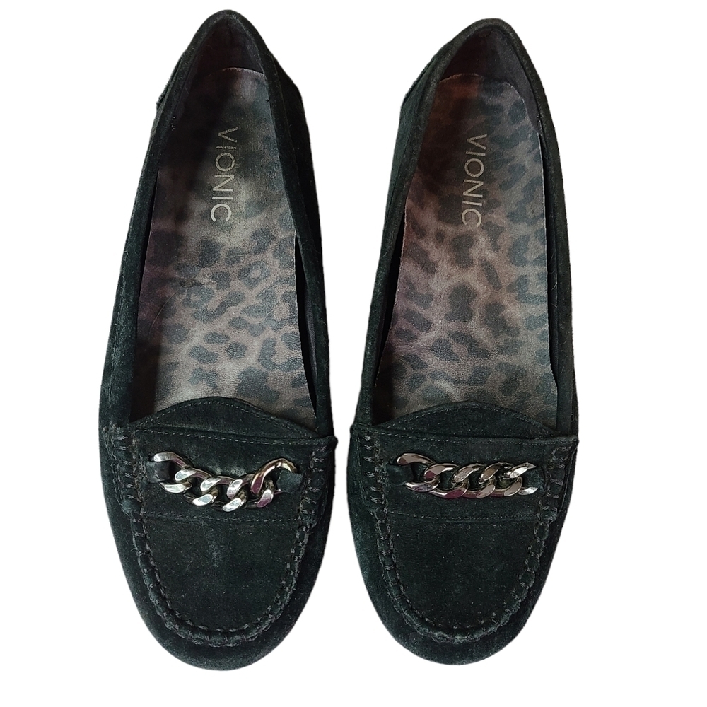 Vionic Mesa Black Suede Loafers Flats‎ shoes chain accent Women's size 6.5